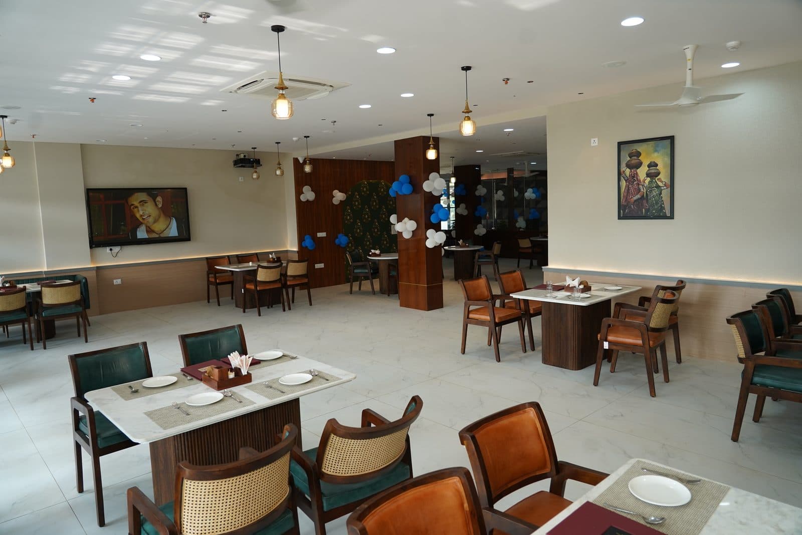 Haldi restaurant seating